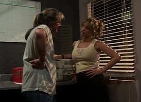 Servicing Sara, Scene 5
